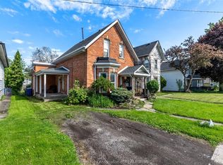215 Grand Ave E, Chatham Kent, ON N7L 1W3