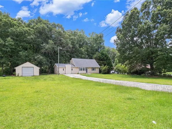 60 Newton Ridge Dr, Covington, GA 30014