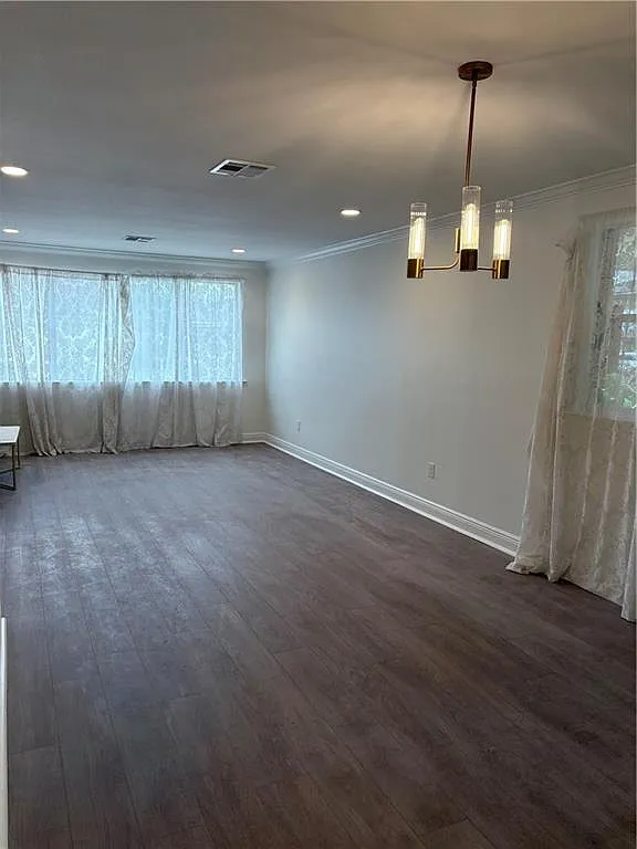 3 bed, 1740 sqft, $2,600 — Photo 2