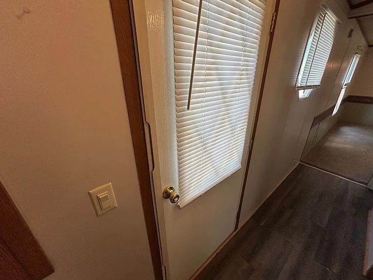 124 Opal Dr — Photo 37