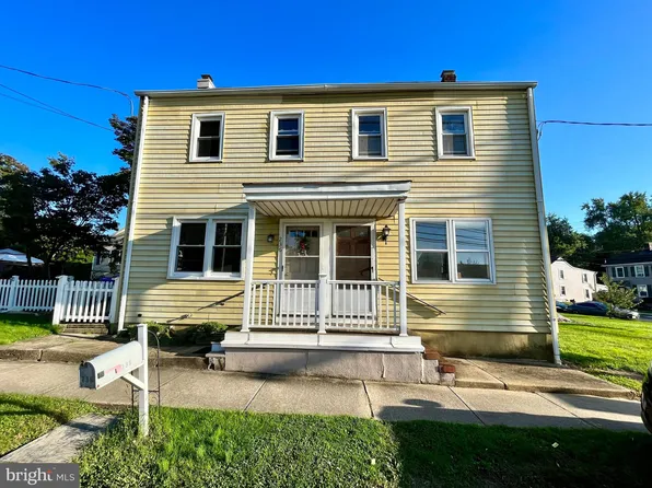 234 4th St, Bordentown, NJ 08505