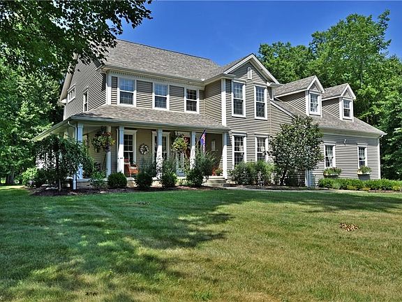 3rd image of 5270 Revere Run