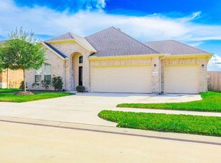 23422 Malbec Dr, Alvin, TX 77511