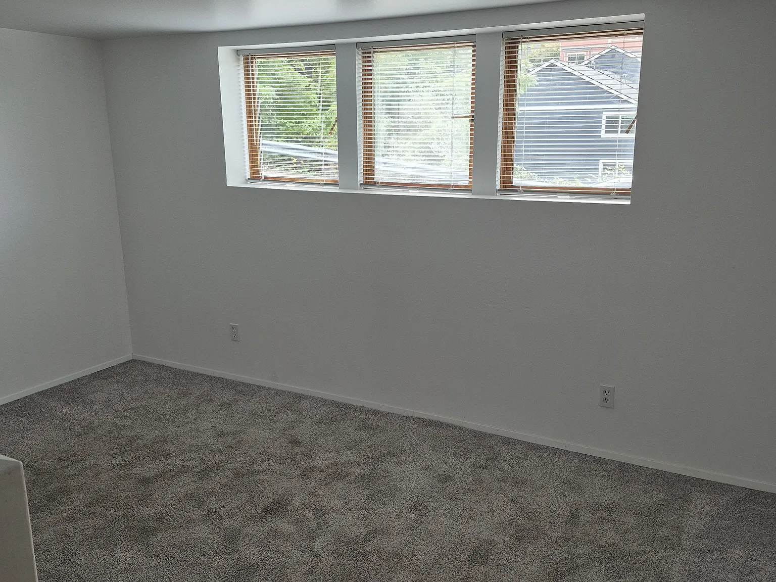 1 bed, 900 sqft, $1,595 — Photo 2