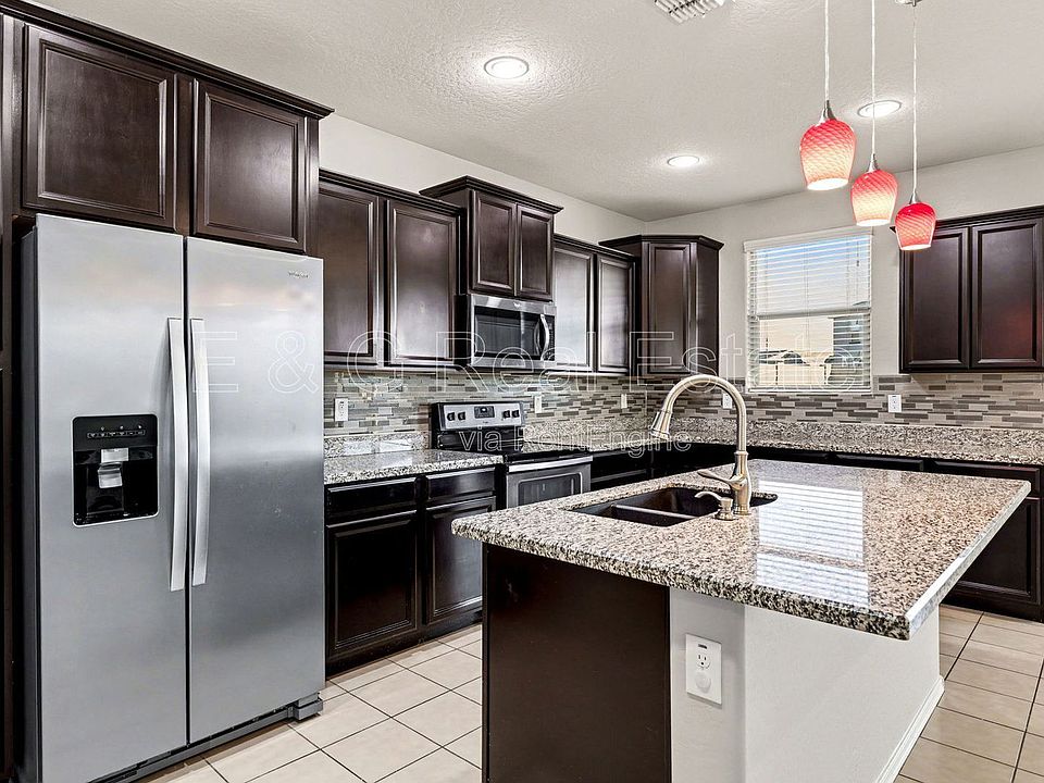 1st image of 2135 W Tobias Way