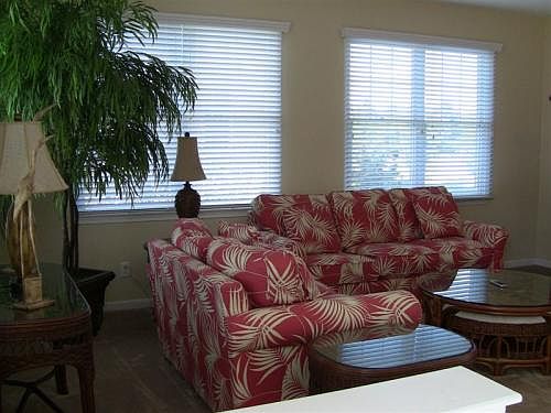 2nd image of 36366 Azalea Ave