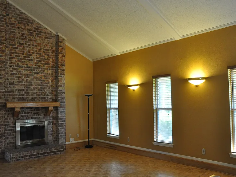 3629 Marwick Dr — Photo 3