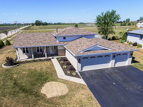 2nd image of 993 Wildwood Dr