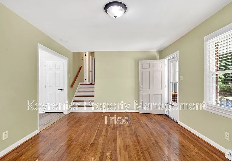 1821 W Meadowview Rd — Photo 21