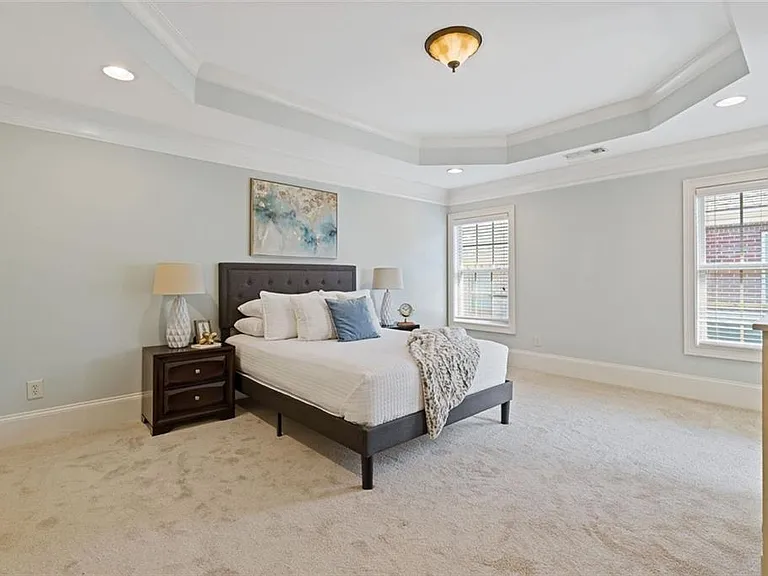 2763 Durham Dr NE — Photo 36