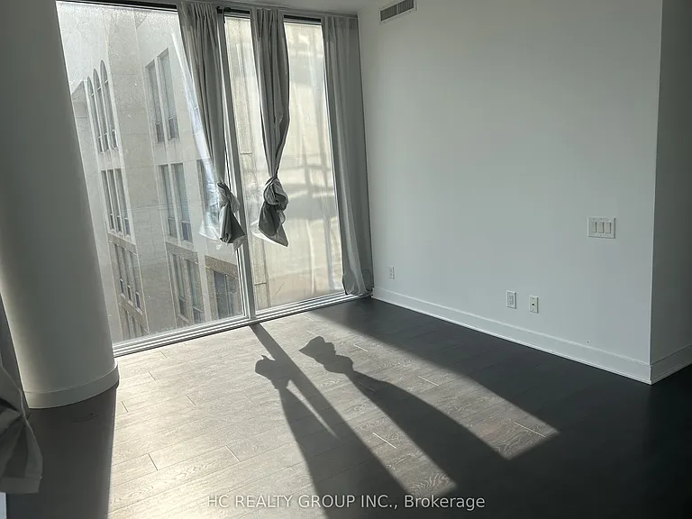 15 Grenville St #2303 — Photo 6