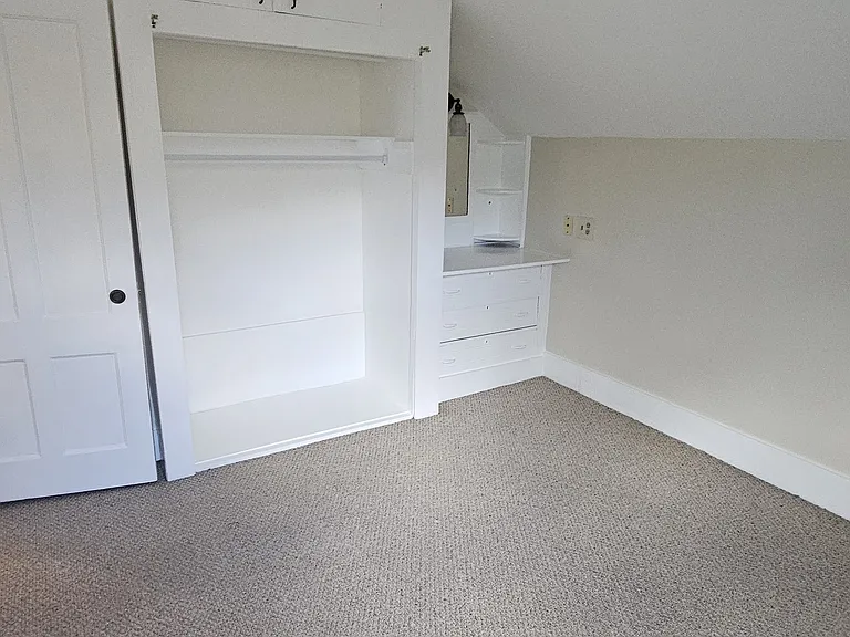 2089 W Creek Rd — Photo 37