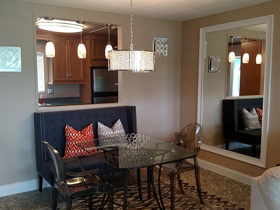 5th image of 55 Vining Ct #1060