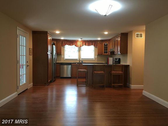 3rd image of 251 Carroll Rd