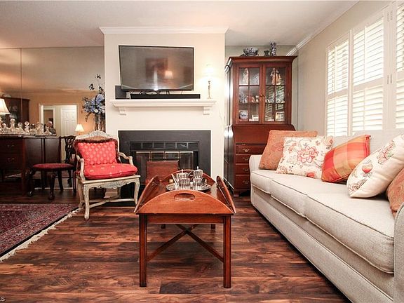 5th image of 21 Park Village Ln Unit E