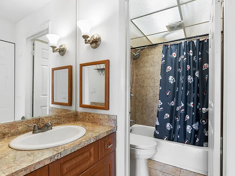 3710 Inverrary Dr #2G — Photo 15
