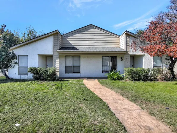 2720 Parkchester Dr, Arlington, TX 76015