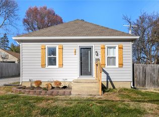 4 NE Forest Ave, Lees Summit, MO 64063