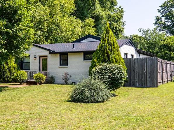 135 Scenic View Rd, Old Hickory, TN 37138