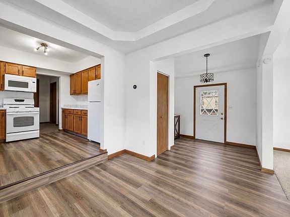 4th image of 2696 Edgewood St
