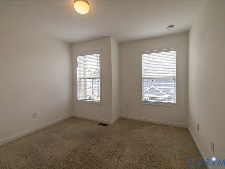 11443 Hayloft Ln — Photo 48