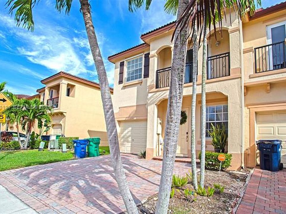 1st image of 13285 SW 128th Psge #Townhouse 13285
