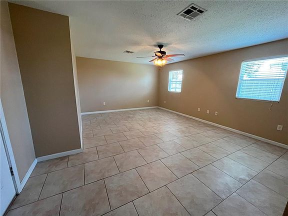 4th image of 4032 Cypress St