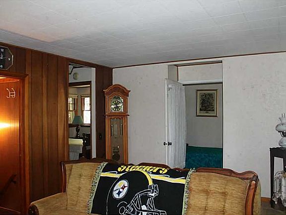 5th image of 555 Randolph St