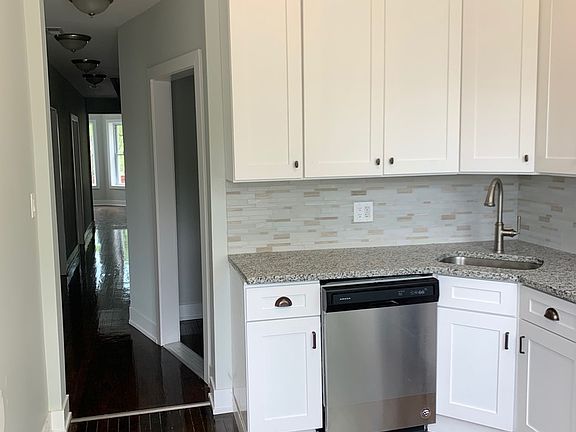 3rd image of 6434 S Eberhart Ave