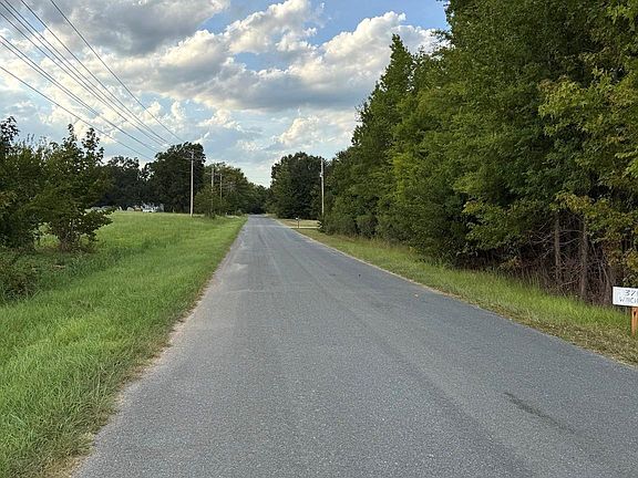 4th image of 3718 Winchester Rd
