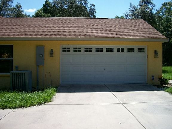 Large 2+ Car Garage
