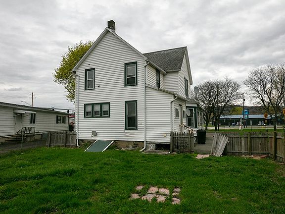 4th image of 251 Oakwood Ave