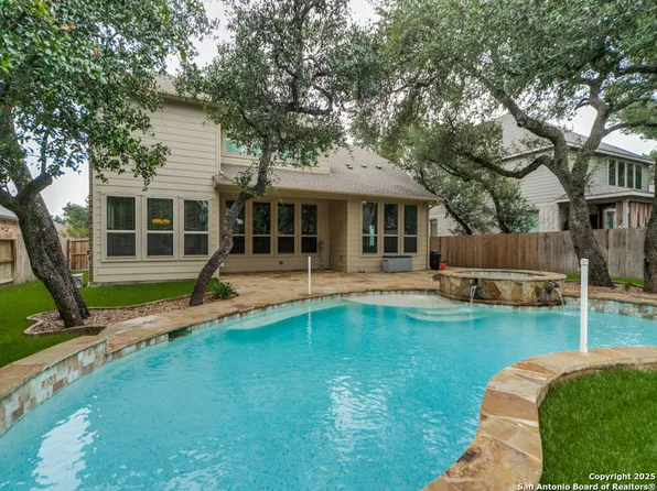 306 Woods Of Boerne, Boerne, TX 78006