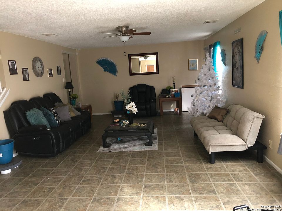 1st image of 7434 Myrtle Trail
