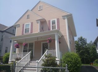 25 Robin Hood St, Boston, MA 02125