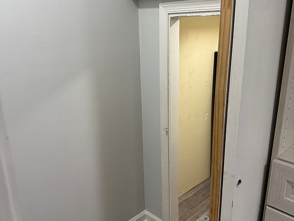 5th image of 10103 Northeast Ave APT 13