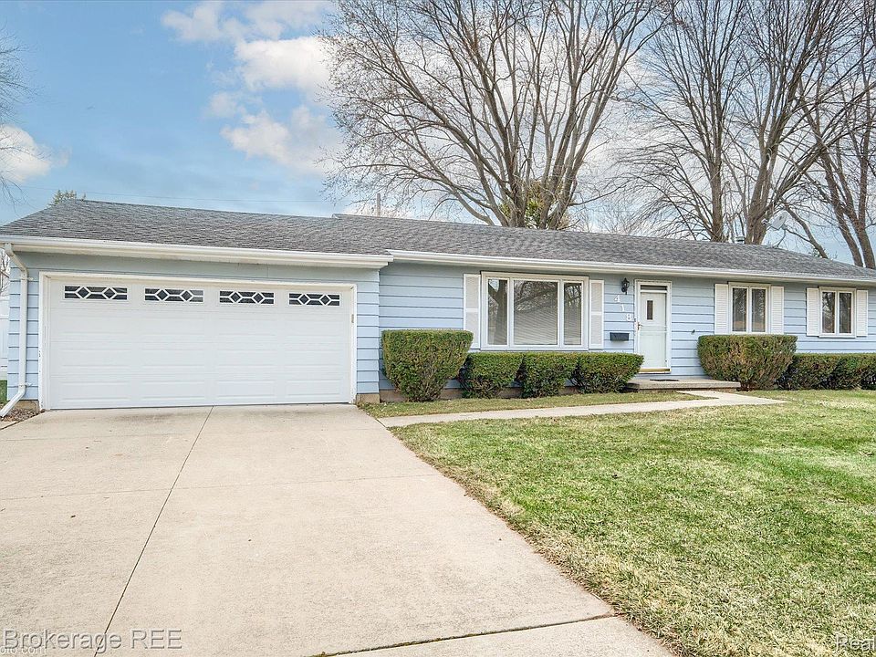 1st image of 418 Windmill Point Dr