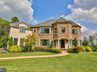 5010 Majestic Dr, Coopersburg, PA 18036