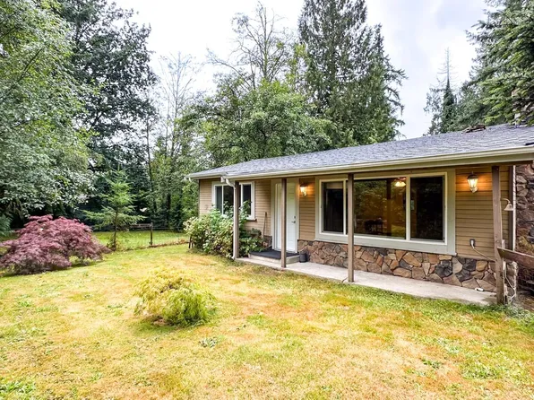11185 272nd St, Maple Ridge, BC V2W 1Y6