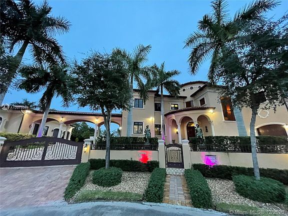 2nd image of 17625 SW 74th Pl #17625