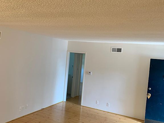 3rd image of 1115 Highland Oaks Dr #17