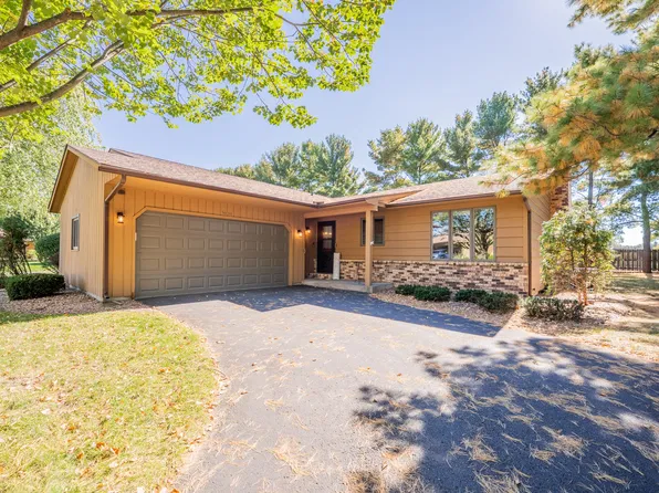 3379 Southgate Court #7, Eau Claire, WI 54701