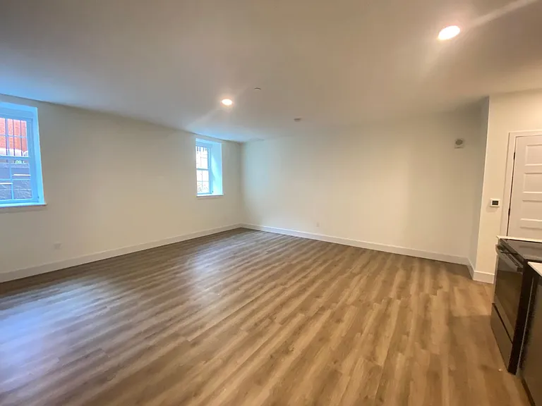 One Park Apartments — Photo 16
