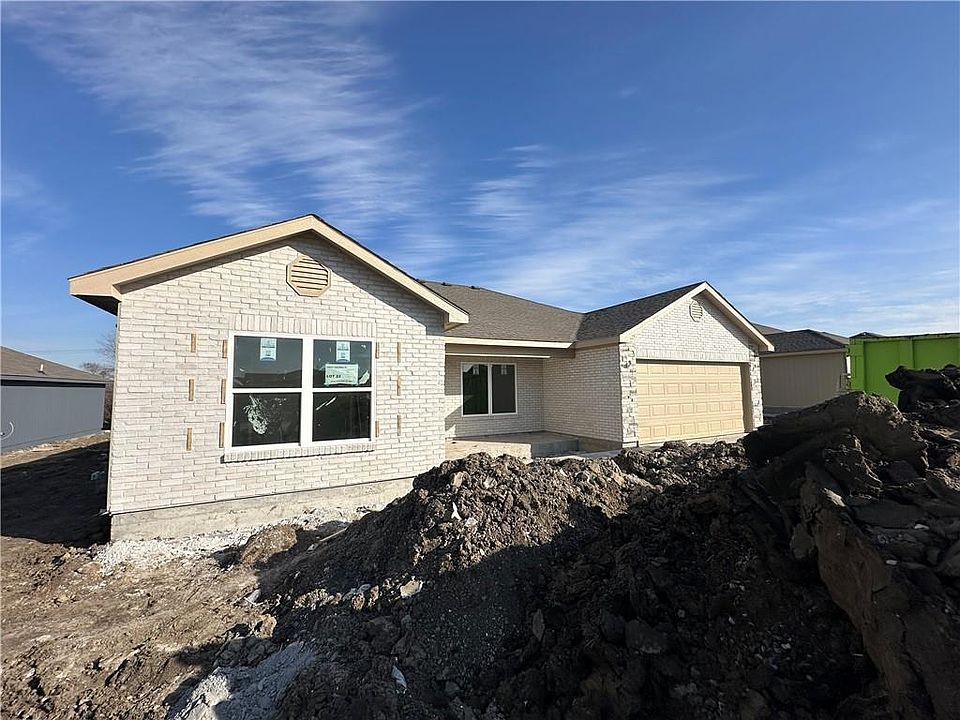 2nd image of 20833 Starside St