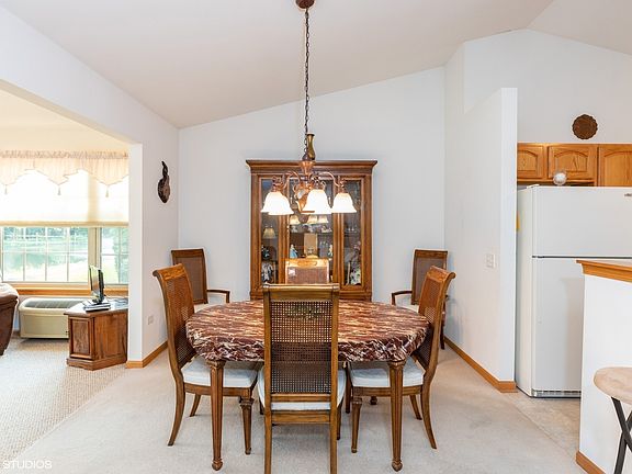 4th image of 18644 Villa Ct
