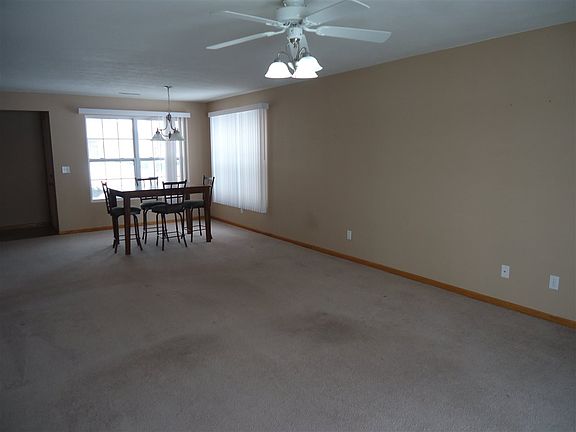 4th image of 5534 Bastian Blvd