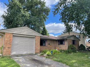 1379 Commonwealth Dr, Xenia, OH 45385