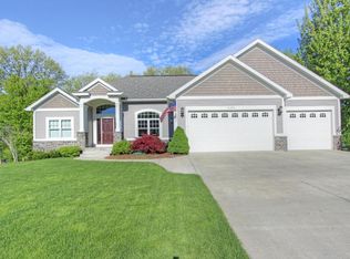 16395 W Willow Dr, Spring Lake, MI 49456