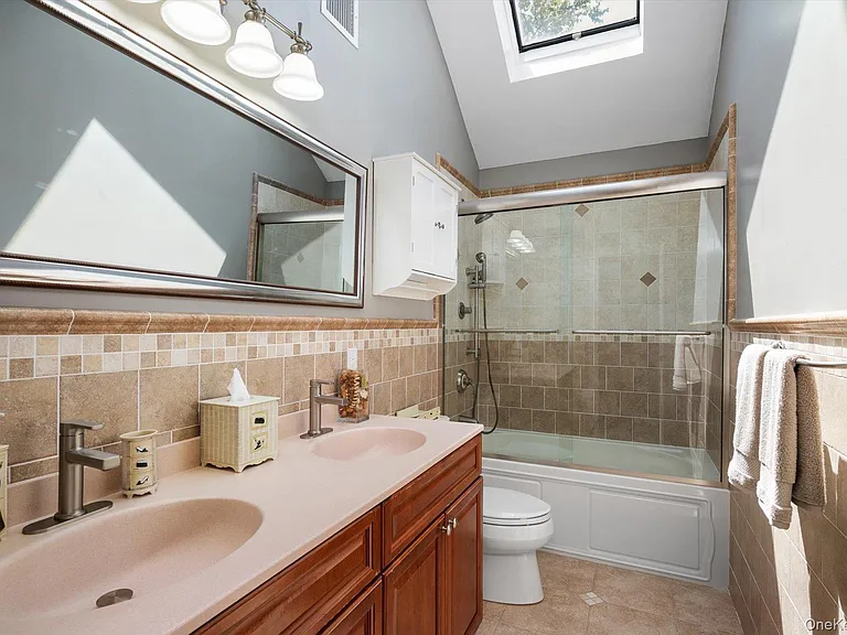 12 Glenridge Ln — Photo 24