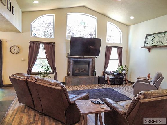 5th image of 2953 Shawna Ct